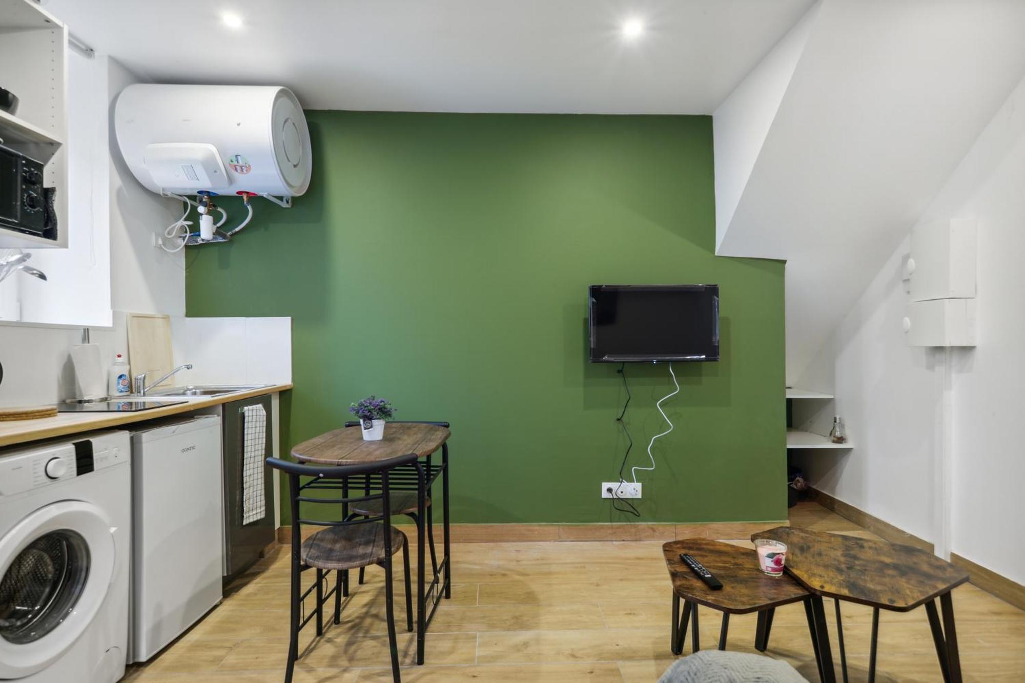 Chic Cosy Apart With Parking La Ferte-sous-Jouarre Luaran gambar